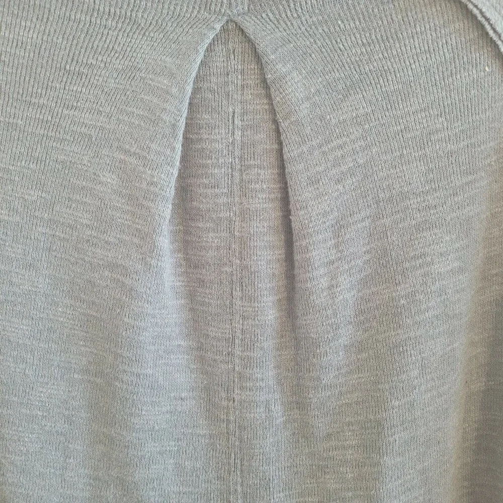 We The Free Blue Split-Back Turtleneck Tunic Sweater Size Small A8 - Picture 4 of 11
